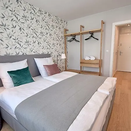 Pier 72 Premium Apartament *